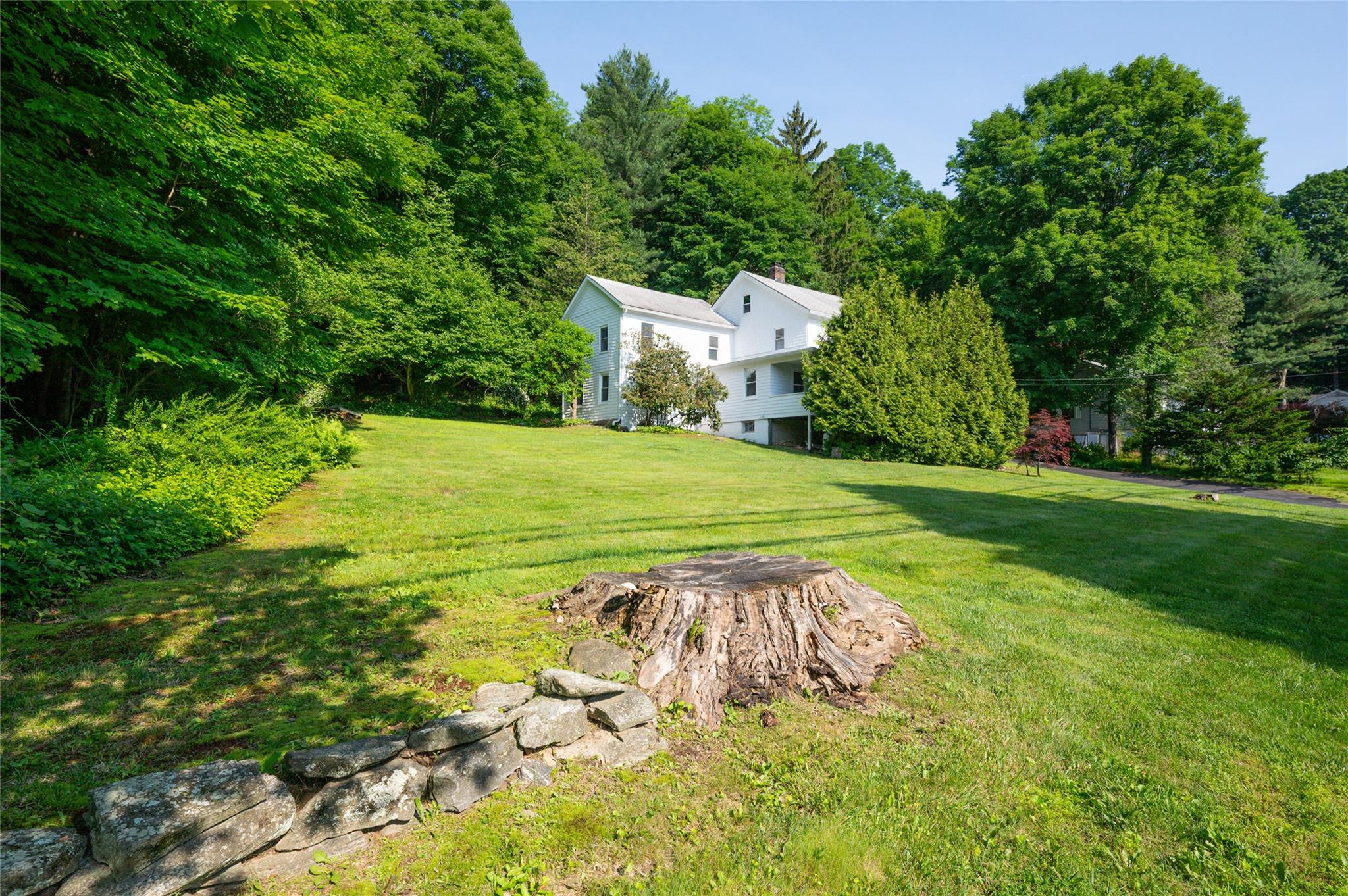 Property for Sale at Bear Ridge Road, Pleasantville, New York - Bedrooms: 4 
Bathrooms: 1 
Rooms: 9  - $865,000