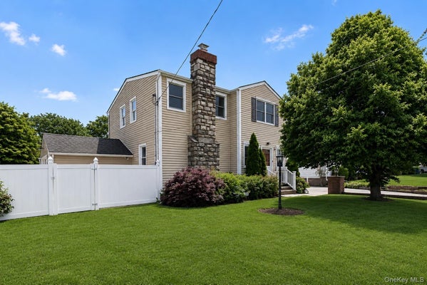 56 DAIL ST, NEW HYDE PARK, NY 11040 - Image 98a6d6035fc5de8f403e7f0880cf1c4a/172155079