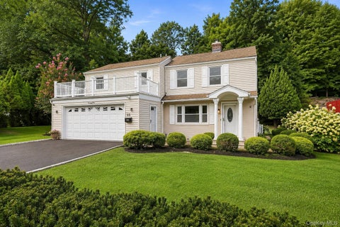 Homes For Sale - 25 Greenvale Circle<br/> White Plains, NY 10607