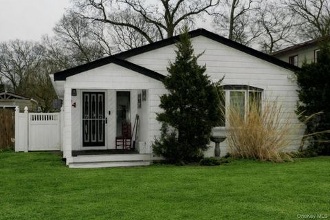 Homes For Sale - 44 Prince Street<br/> Patchogue, NY 11772