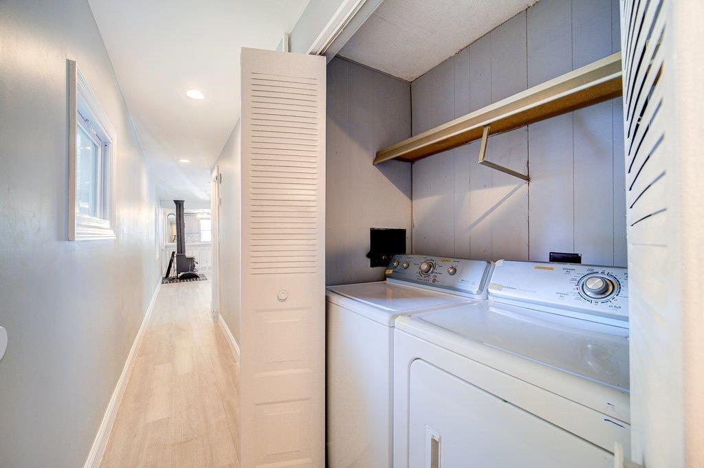 Rhinebeck, New York 12572, United States, 2 Bedrooms Bedrooms, ,1 BathroomBathrooms,Residential,Active,147007