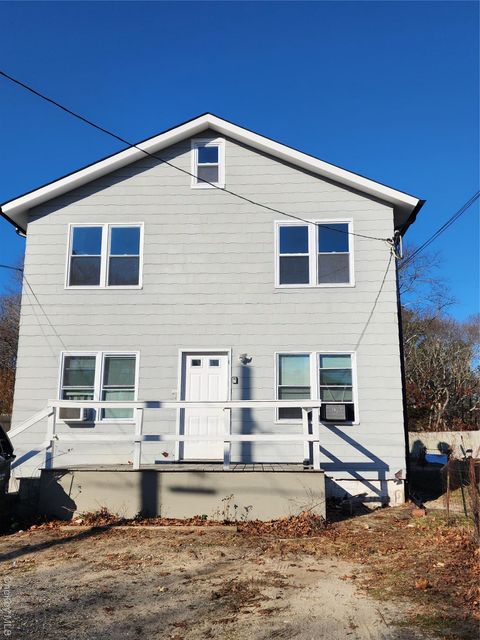 184 Priscilla Avenue Flanders NY 11901