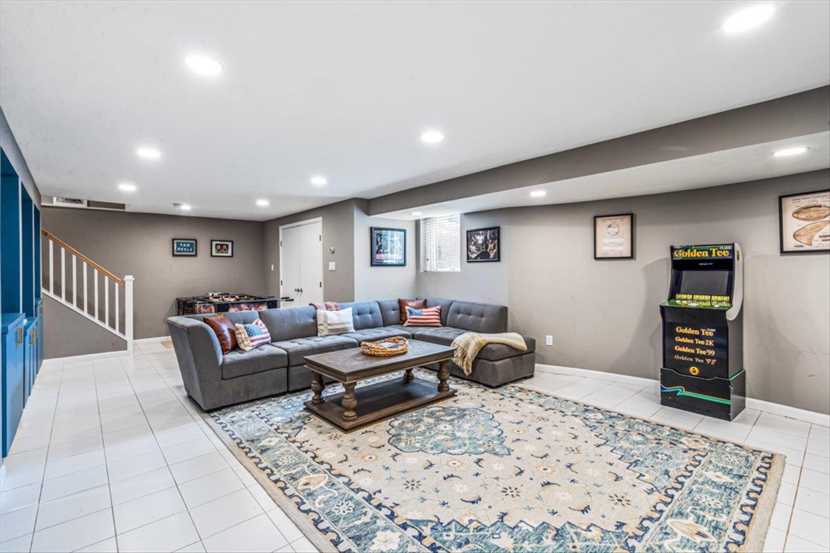 111 Berkshire Road, Rockville Centre, New York image 38