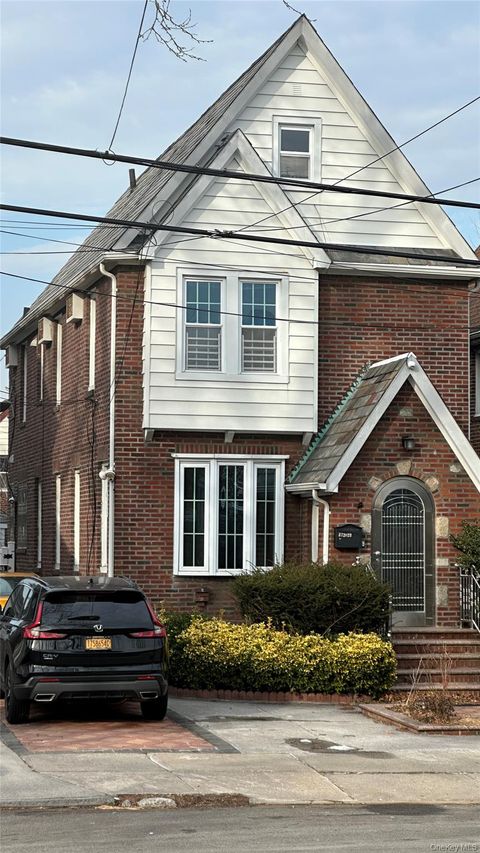 172-23 83rd Avenue Jamaica Hills NY 11432