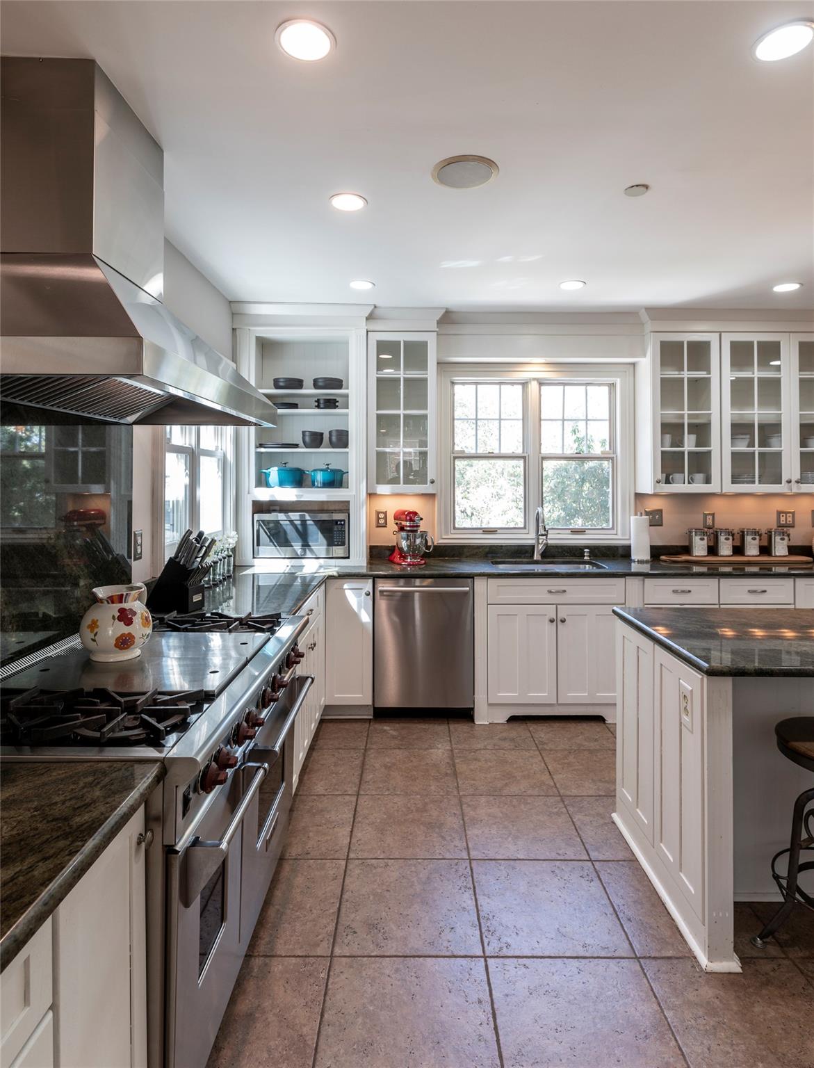 524 N Midland Avenue, Nyack, New York image 15