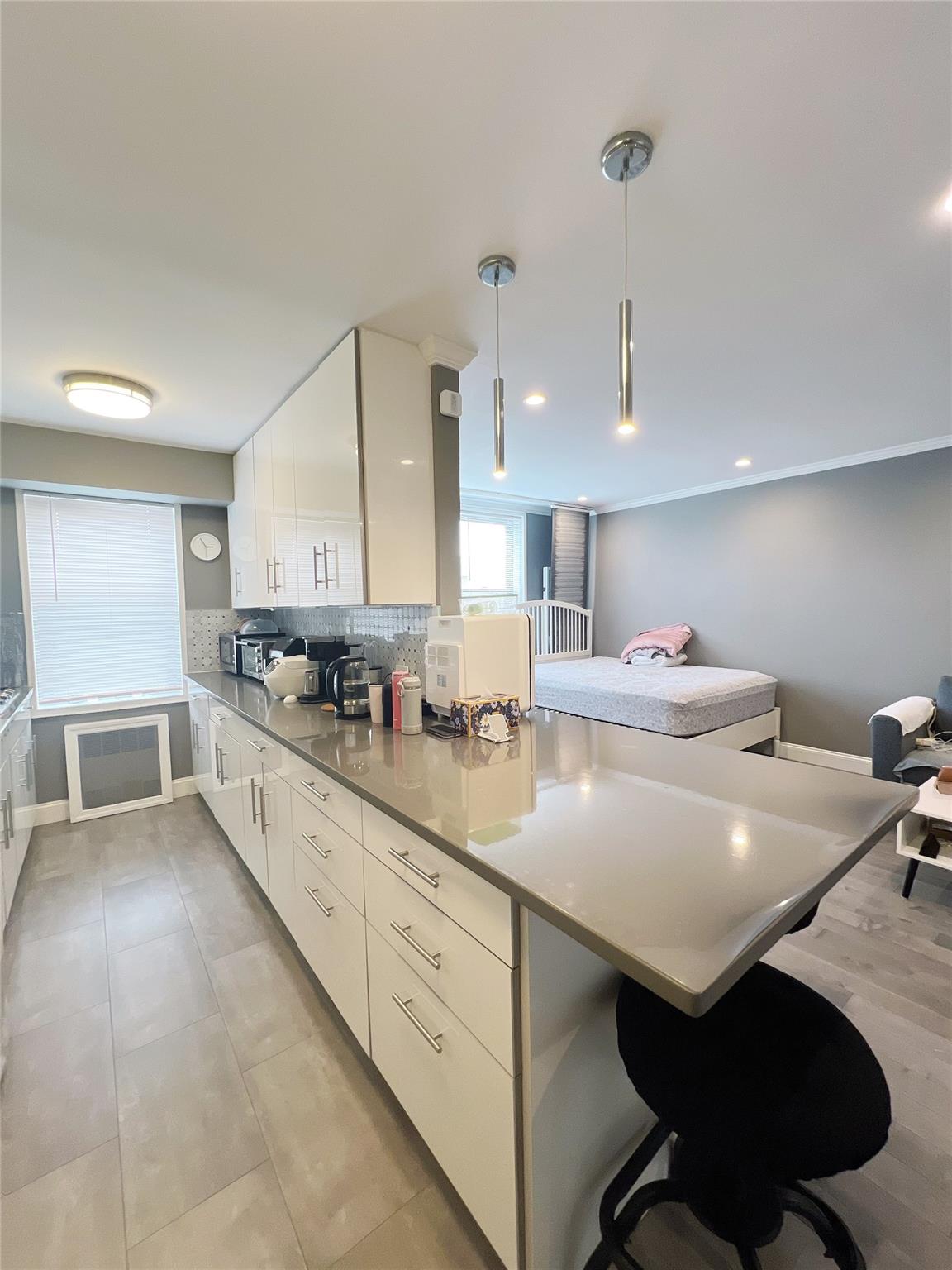 14105 Northen Boulevard 7