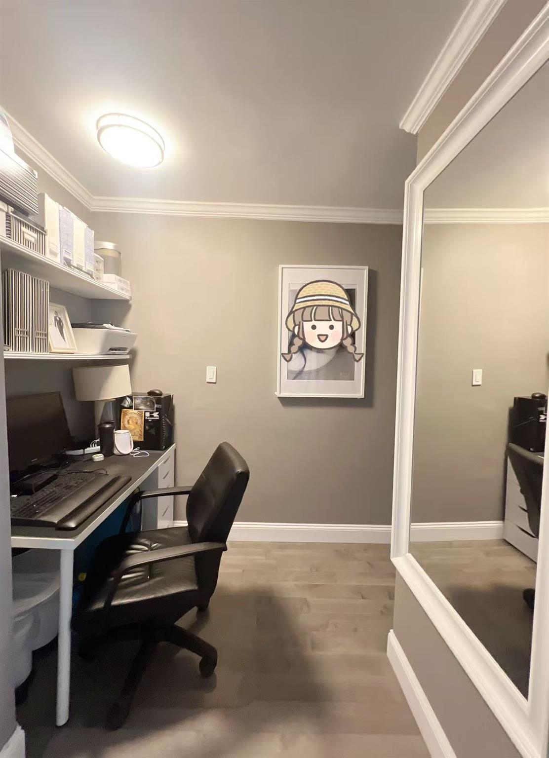 14105 Northen Boulevard 7