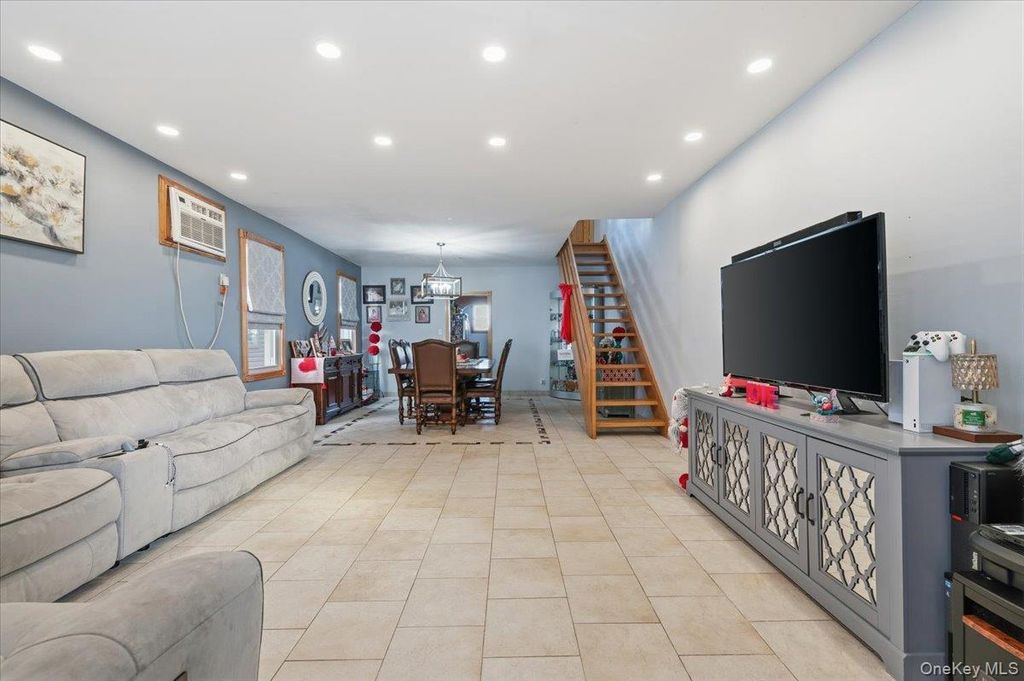 Photo of 6915 69th Street, Glendale, NY 11385 (MLS # 959750)