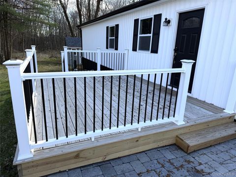 Mobile Home For Sale - 163 Jules Avenue<br/> Ulster County, Wallkill, NY 12589