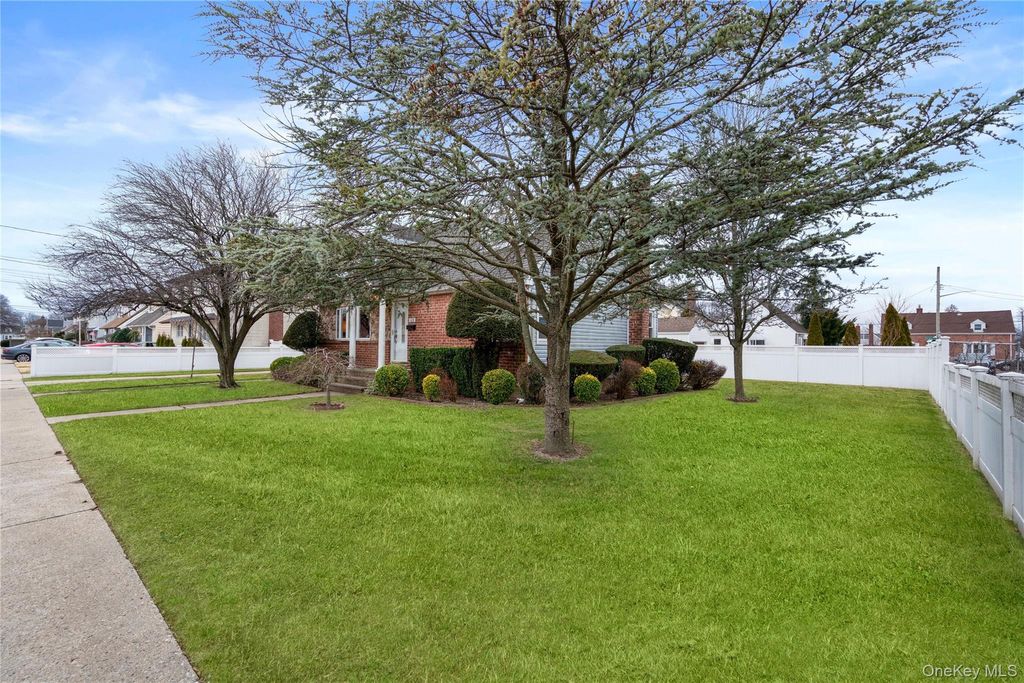 Photo of 128 Rule Street, Franklin Square, NY 11010 (MLS # 955793)