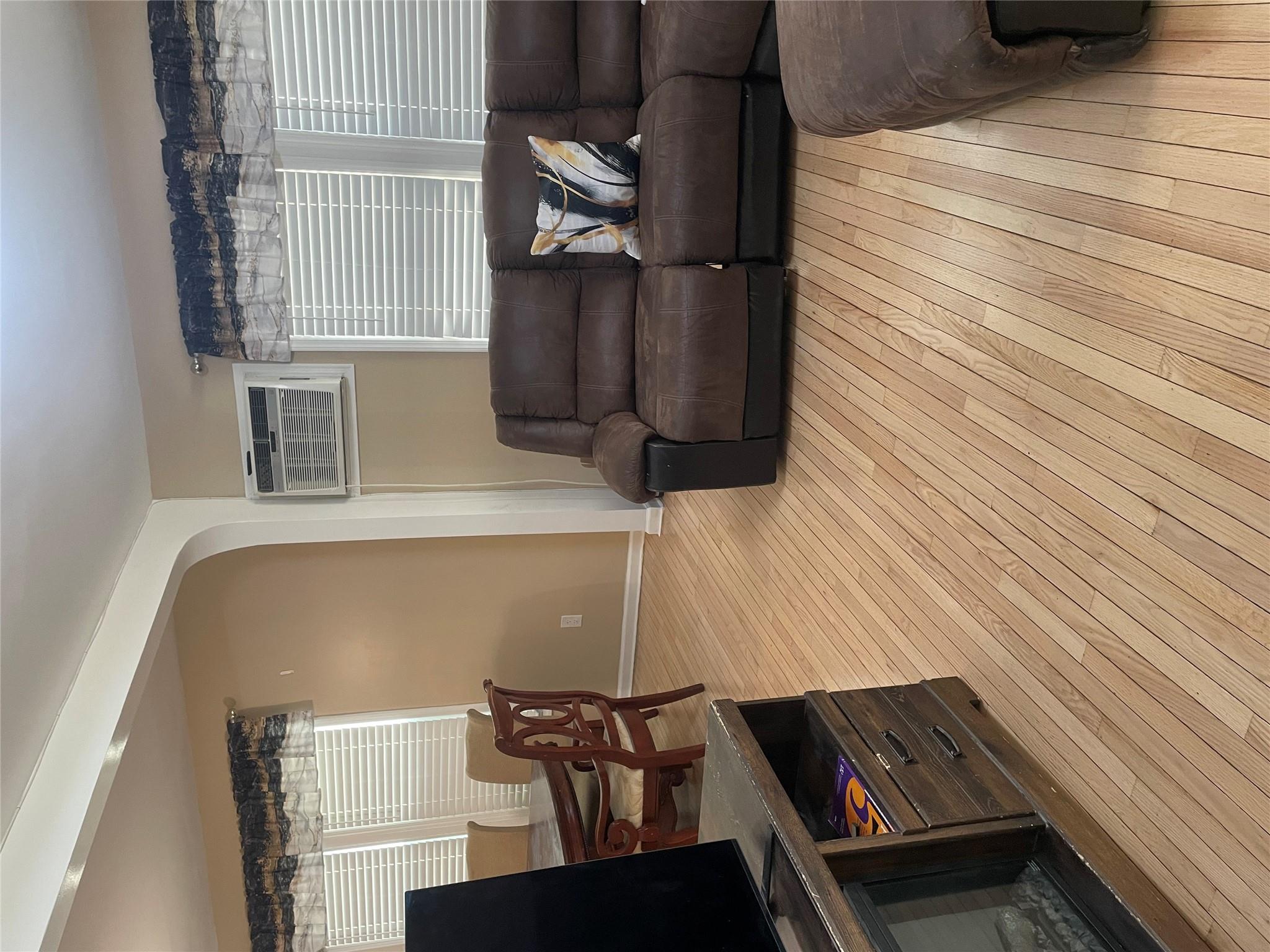 113-21 203rd Street, Saint Albans, New York image 4