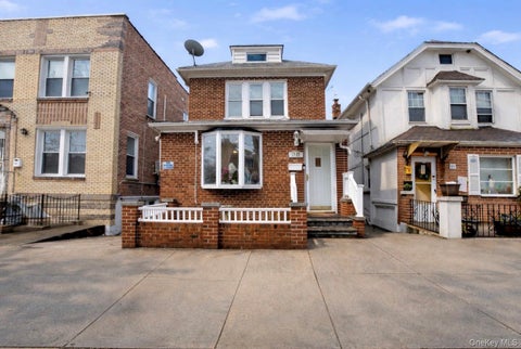 Homes For Sale - 1925 Radcliff Avenue<br/> Bronx, NY 10462