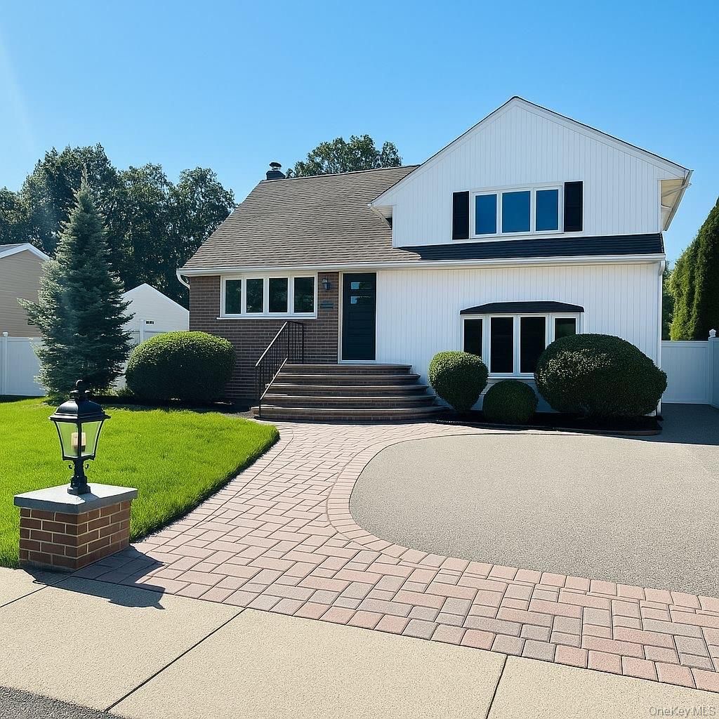 Photo of 1078 Barbara Court, North Bellmore, NY 11710 (MLS # 921422)