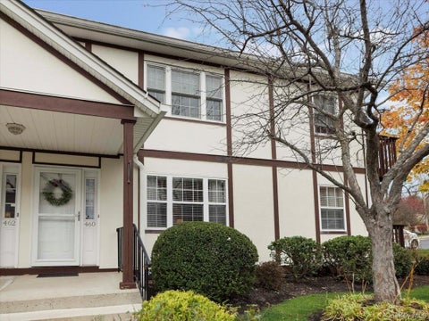 Photo for 460 E Crooked Hill Road