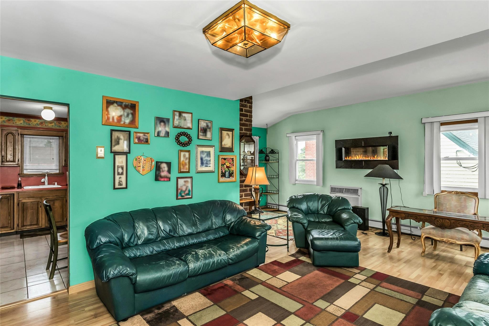 1022 Merillon Avenue