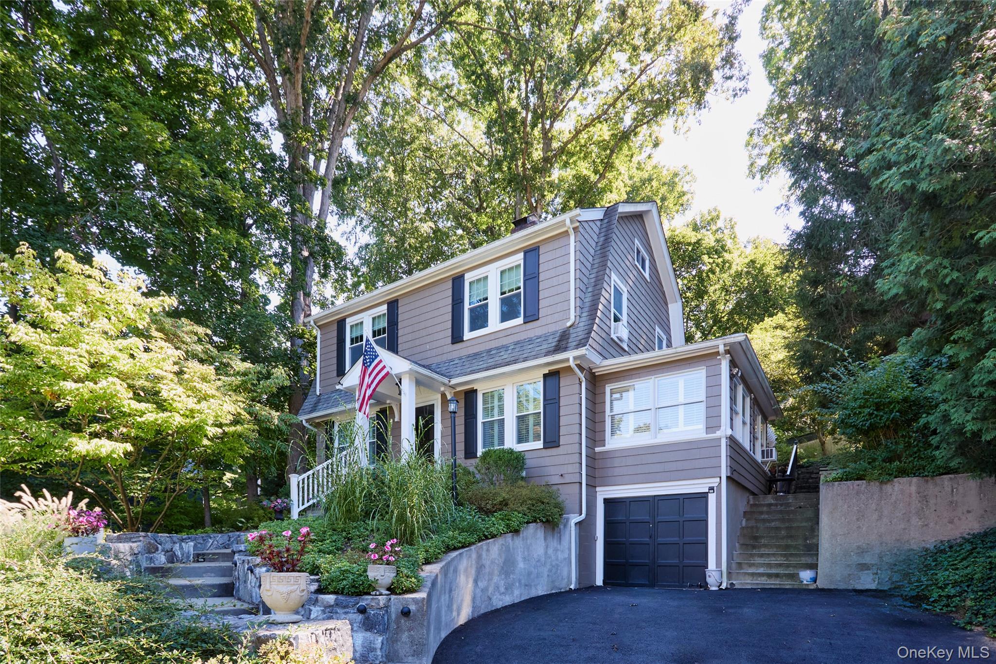 22 Hillside Avenue