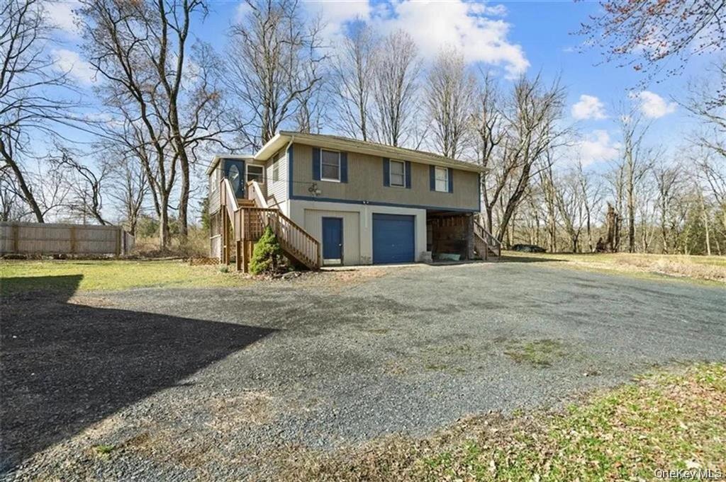 1535 Route 208