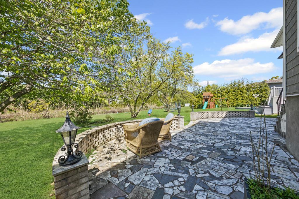564 Rica Lane, Woodmere, Florida image 6