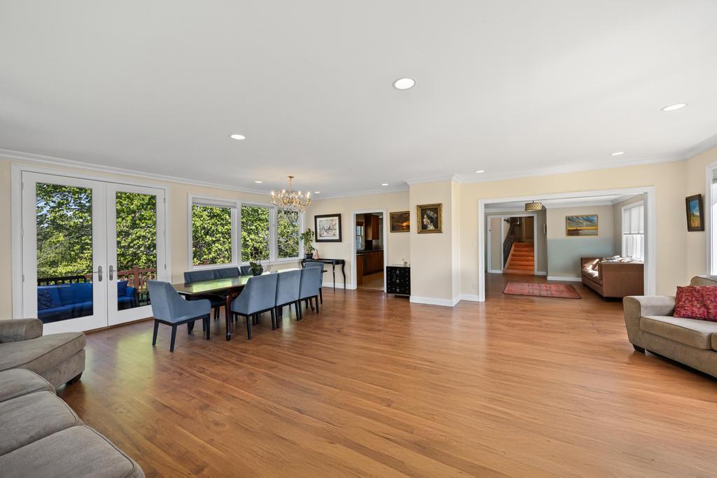 564 Rica Lane, Woodmere, Florida image 12