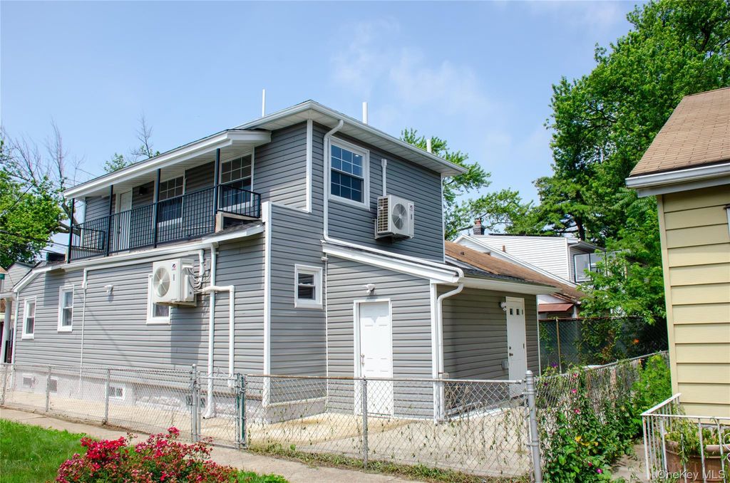 Photo of 1161 E 88th Street, Brooklyn, NY 11236 (MLS # 978636)