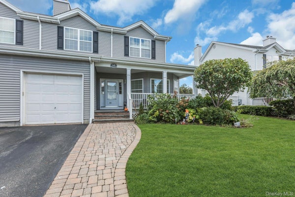 140 RIVENDELL CT, MELVILLE, NY 11747 - Image 9910dabaed4e5d558233f91c181d6de7/455914802