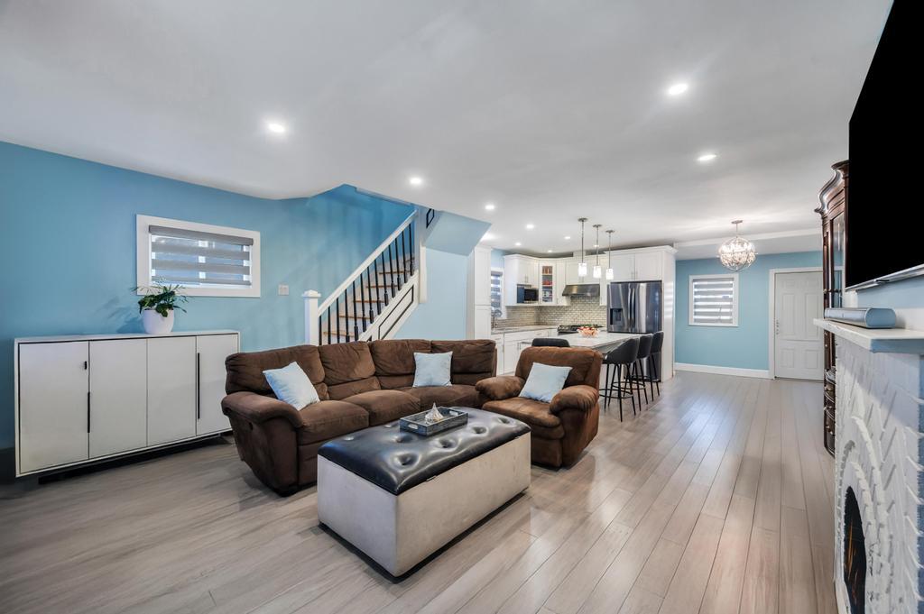 13411 102nd Avenue, Richmond Hill S., New York image 2