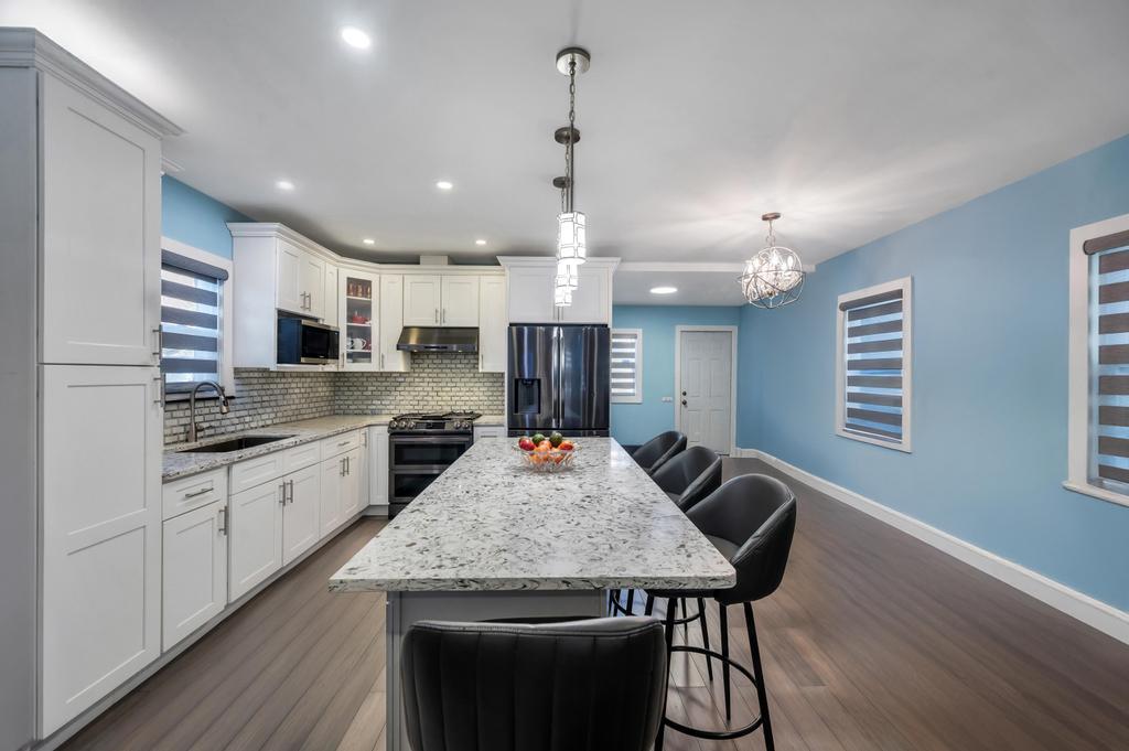 13411 102nd Avenue, Richmond Hill S., New York image 8