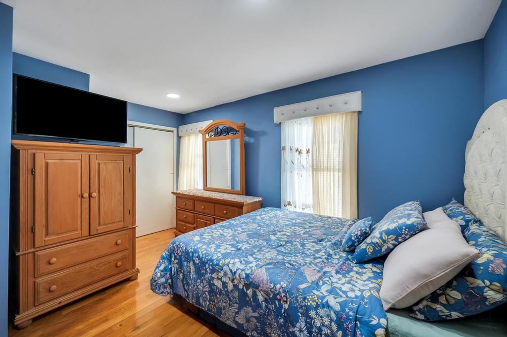 13411 102nd Avenue, Richmond Hill S., New York image 16