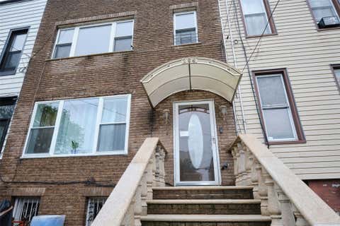 Featured picture for the property 860503