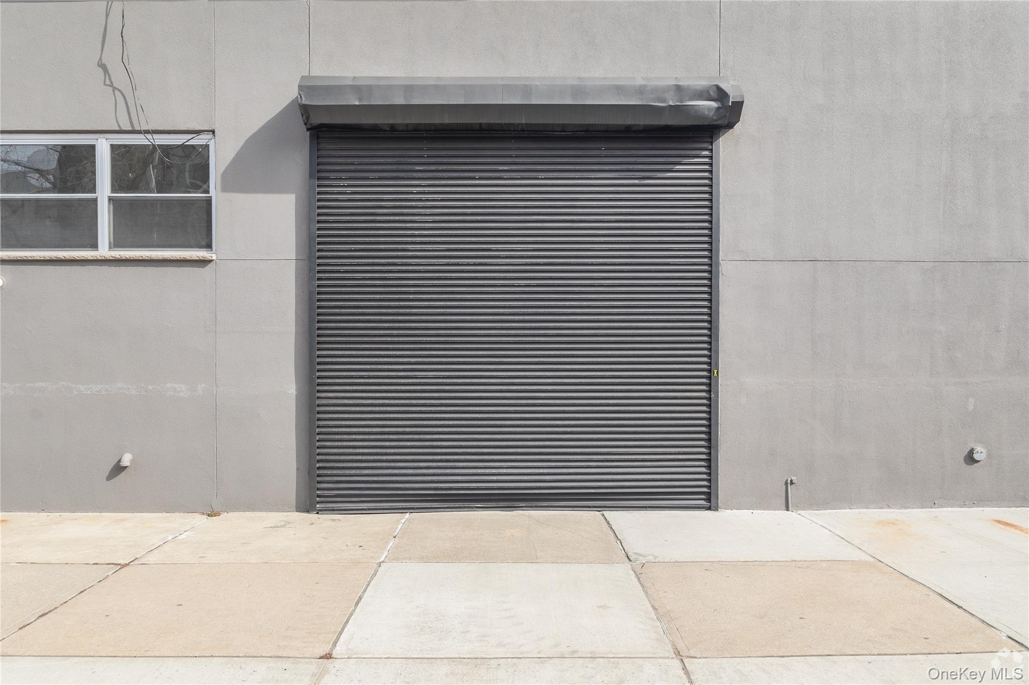 300 Kingsland Avenue