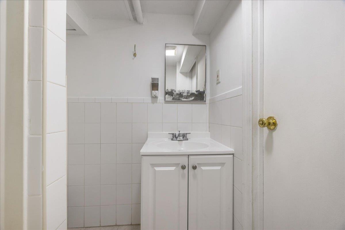 40-14 79th Street, Elmhurst, New York image 35