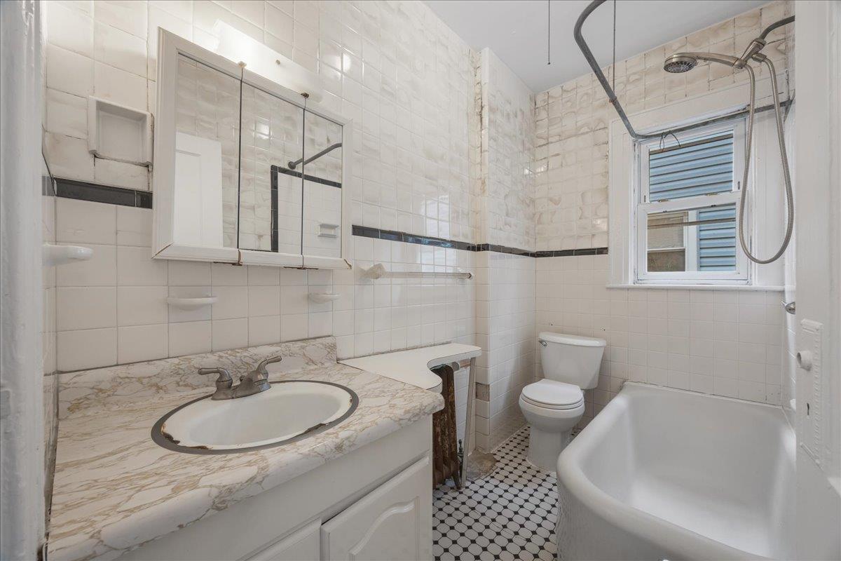 40-14 79th Street, Elmhurst, New York image 22