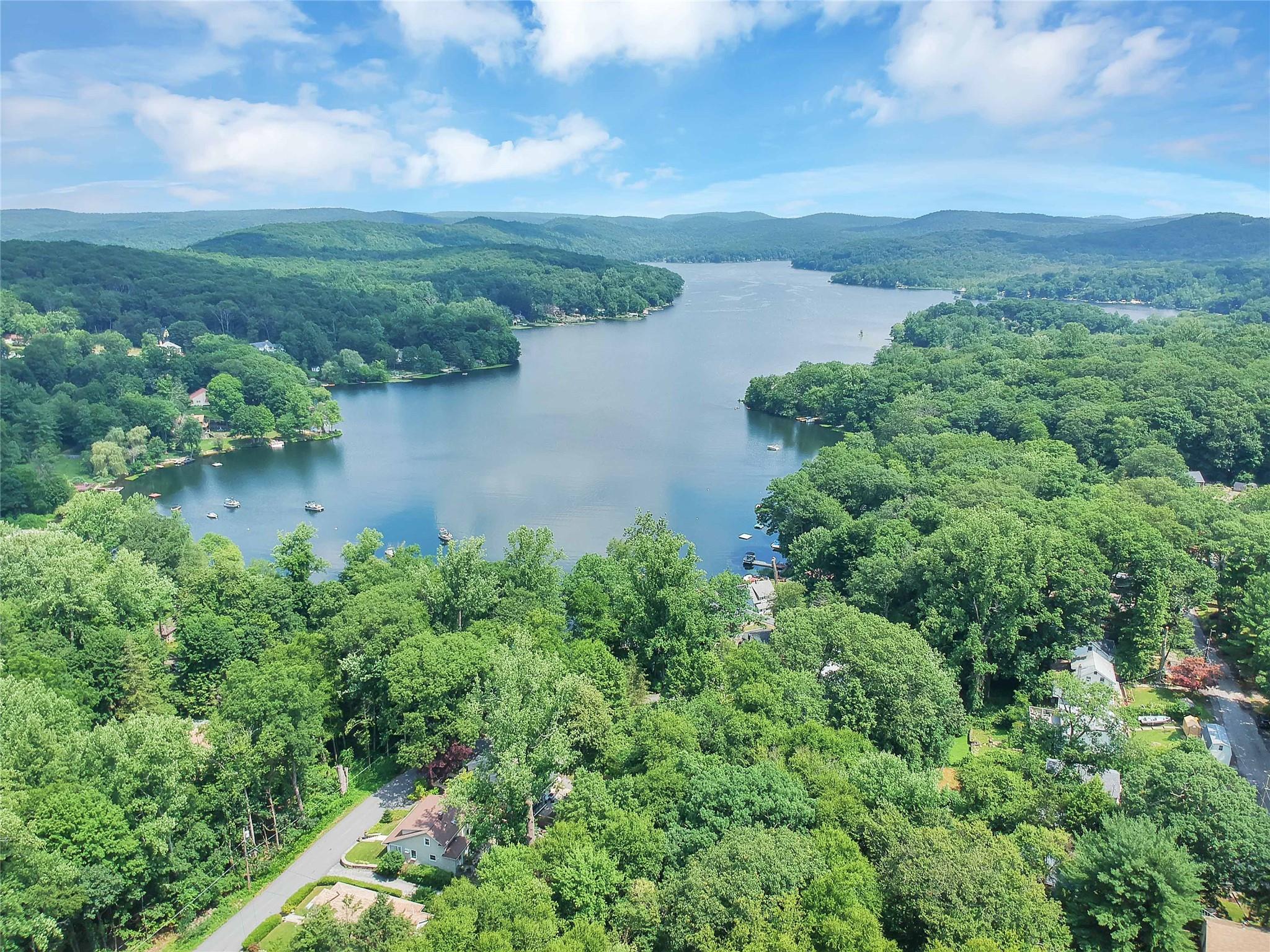 23 Cedar Ledges, Putnam Valley, New York image 26