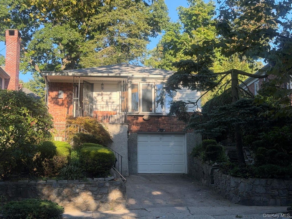 Photo of 3855 Douglaston Parkway, Douglaston, NY 11363 (MLS # 1059946)