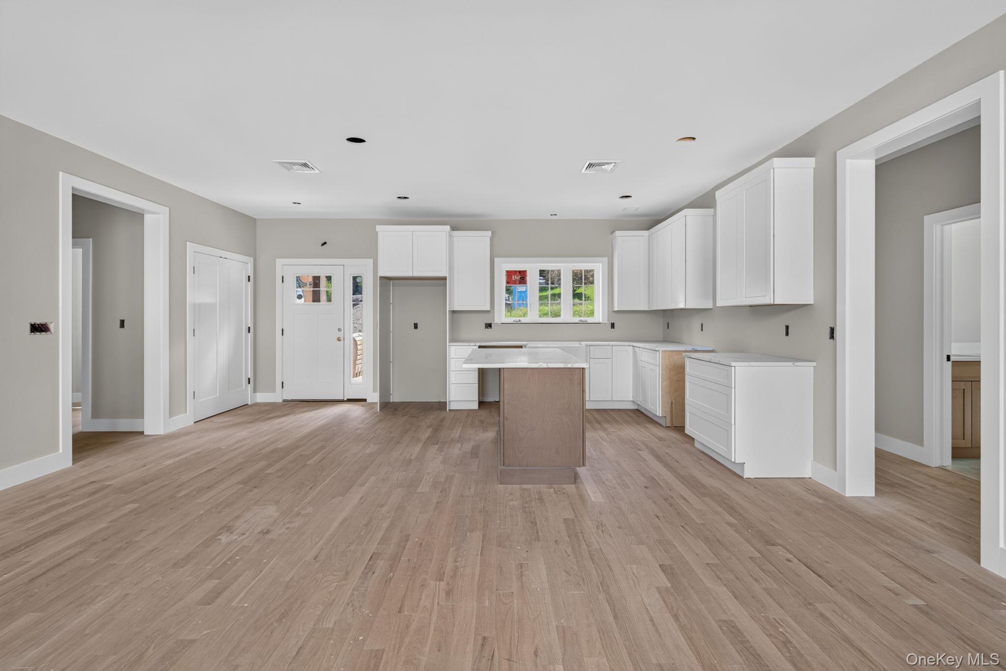 86 Shore Boulevard