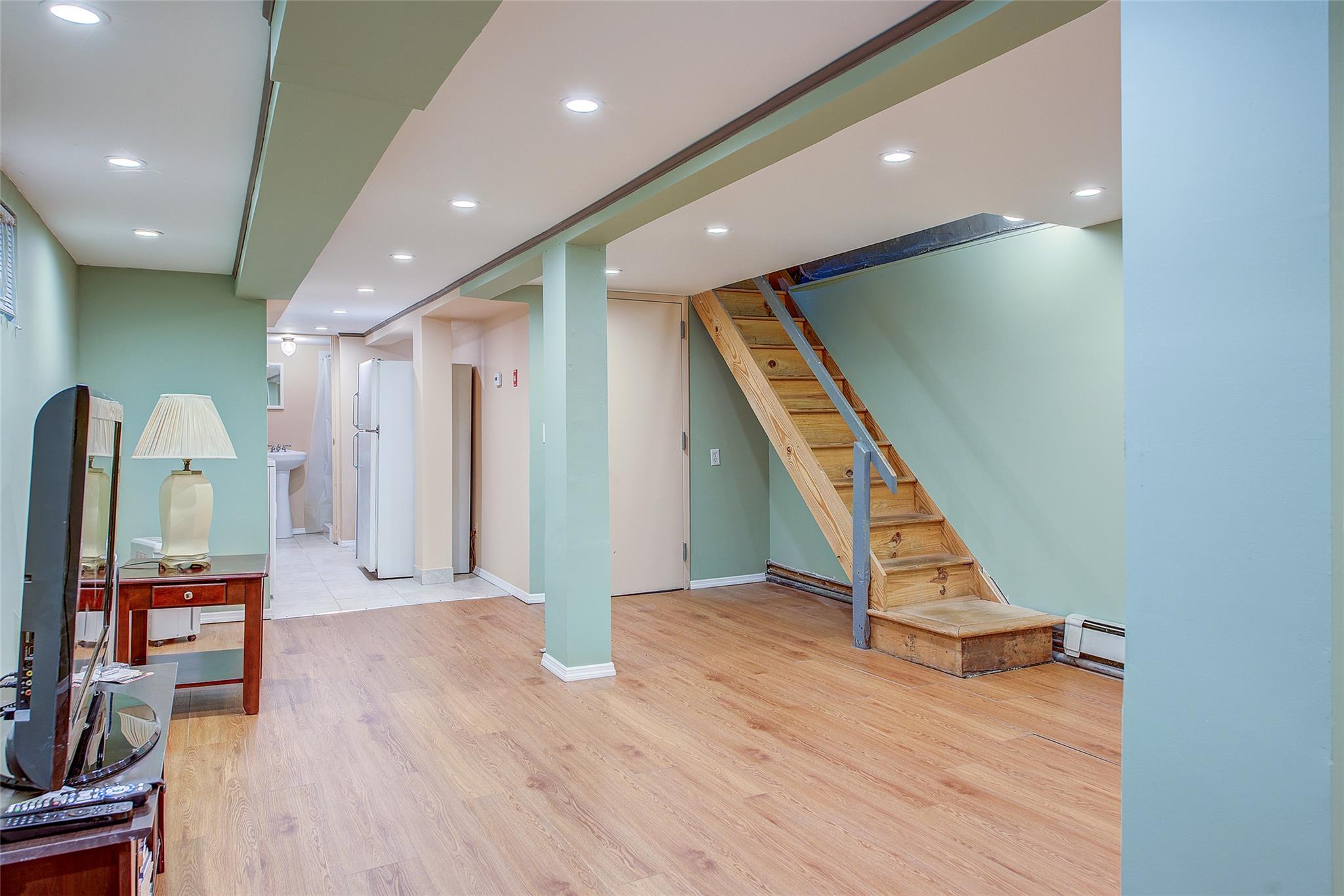 60-11 69 Street, Maspeth, New York image 31