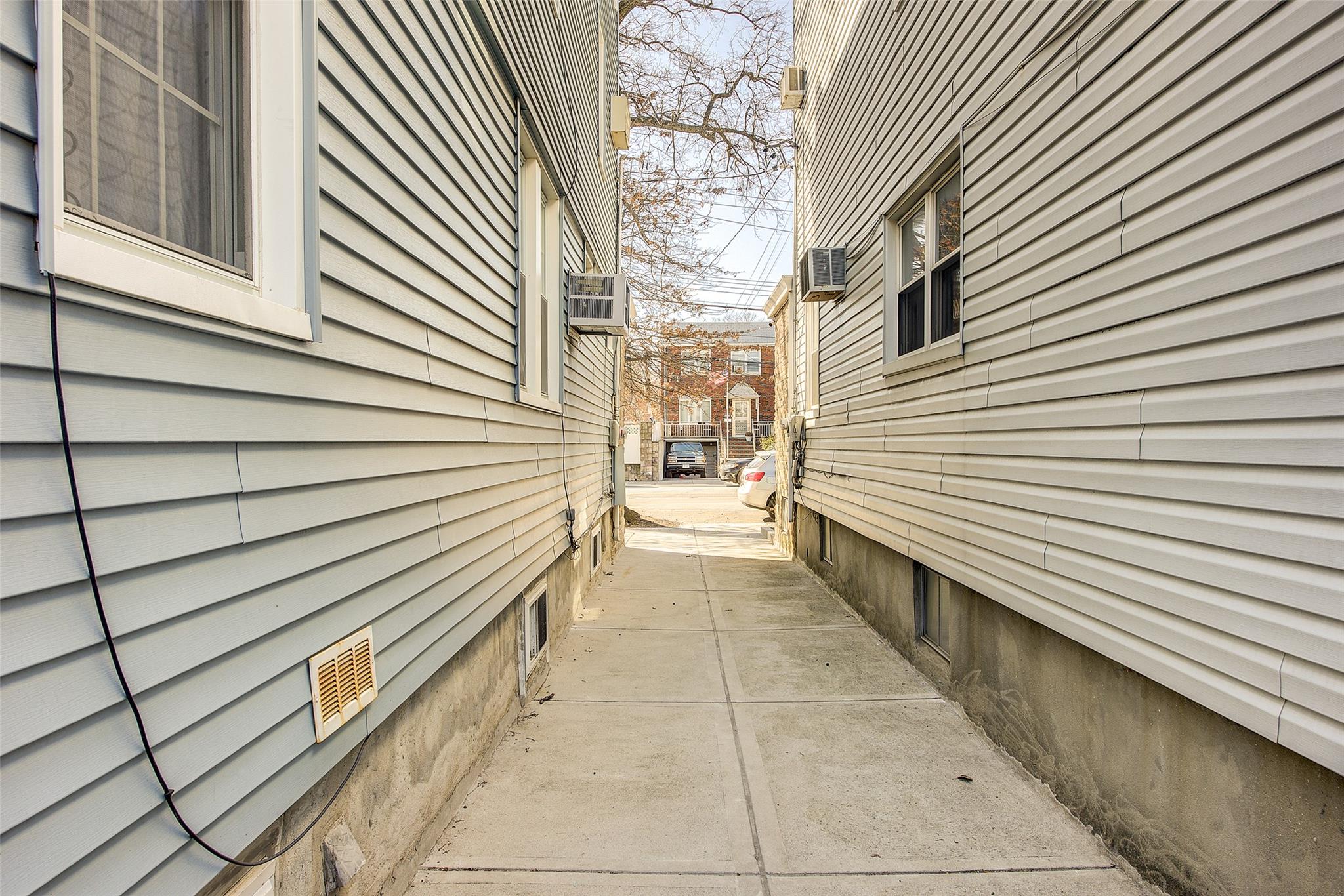 60-11 69 Street, Maspeth, New York image 2