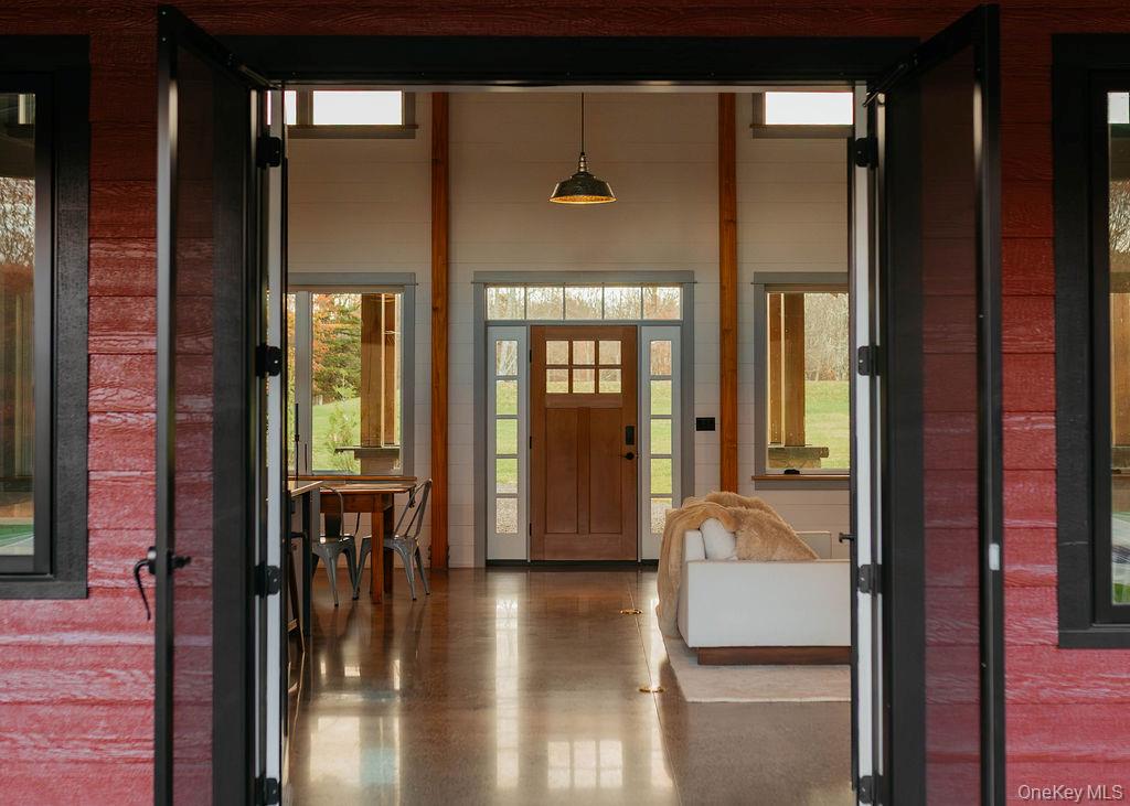 1248 Albany Post Road