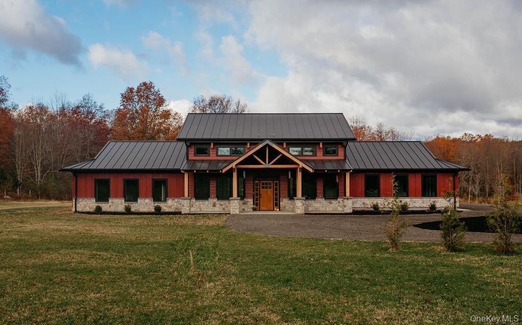 1248 Albany Post Road