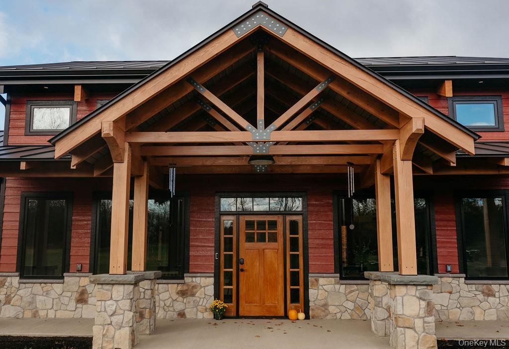 1248 Albany Post Road