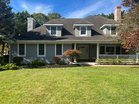 18 Landing Lane East Quogue NY 11942