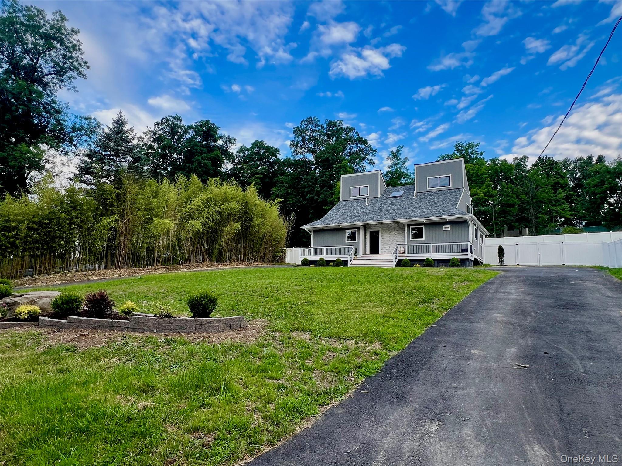 45 Randall Heights