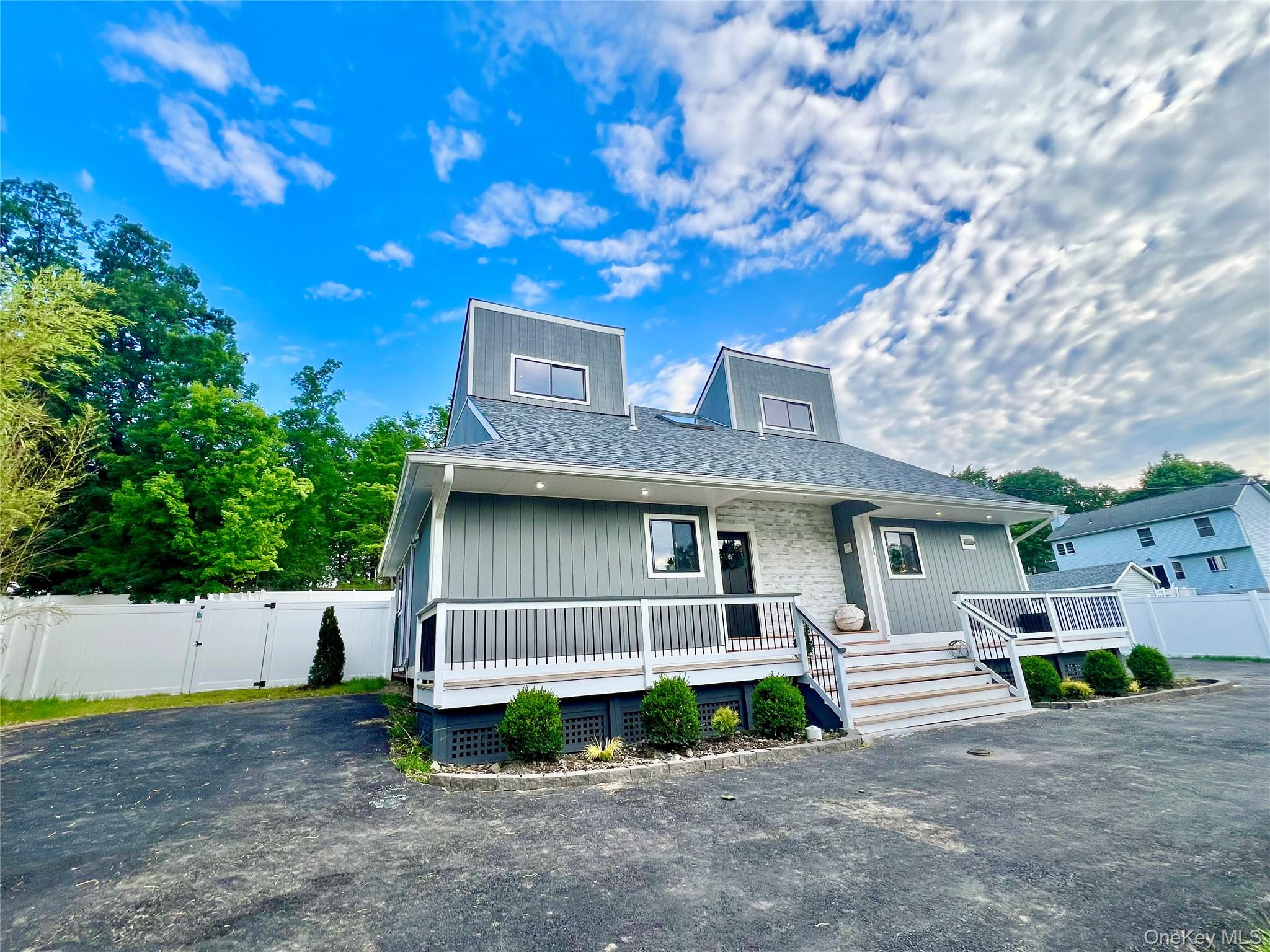 45 Randall Heights