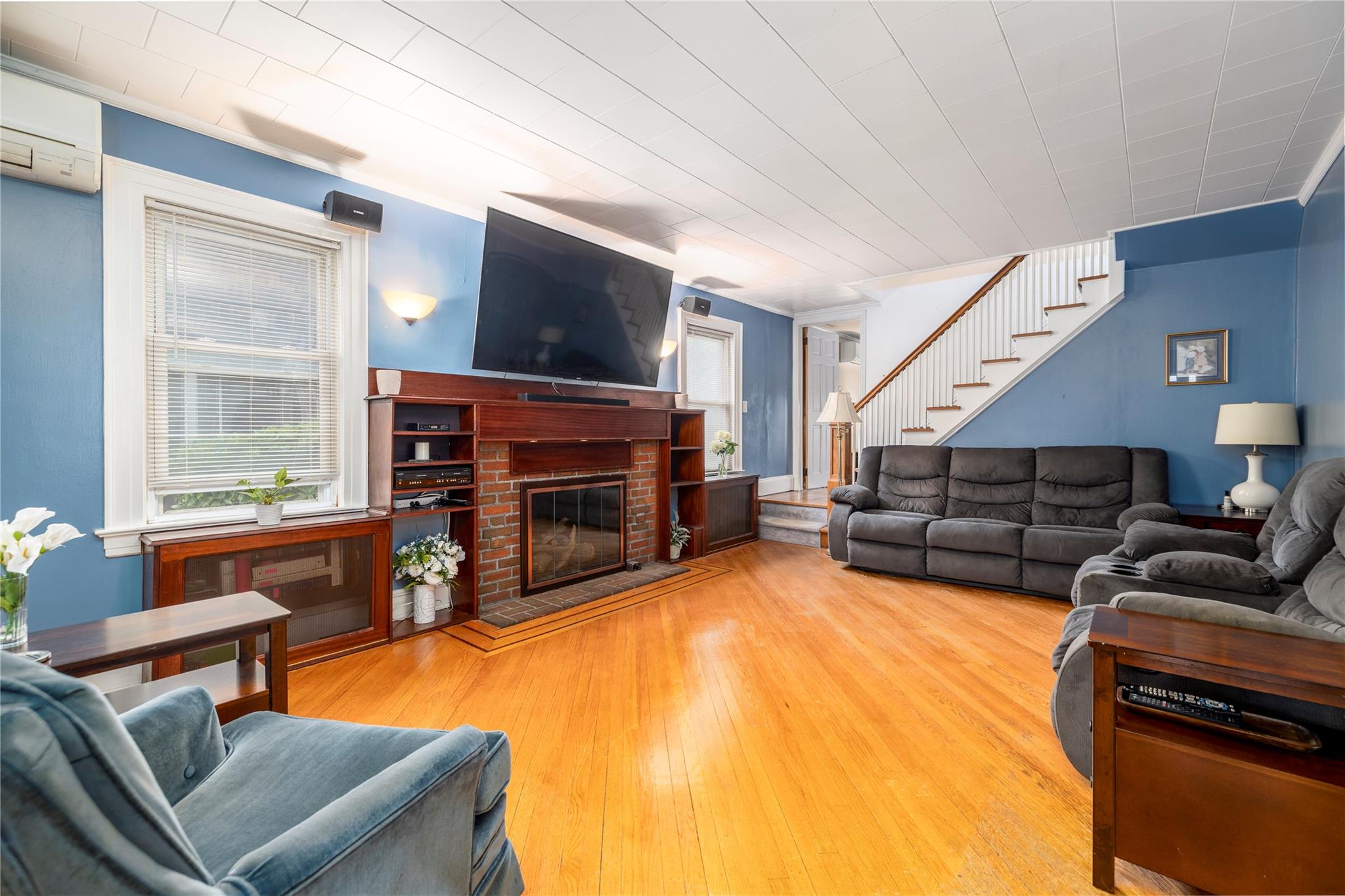 17 Denton Avenue, East Rockaway, New York image 7