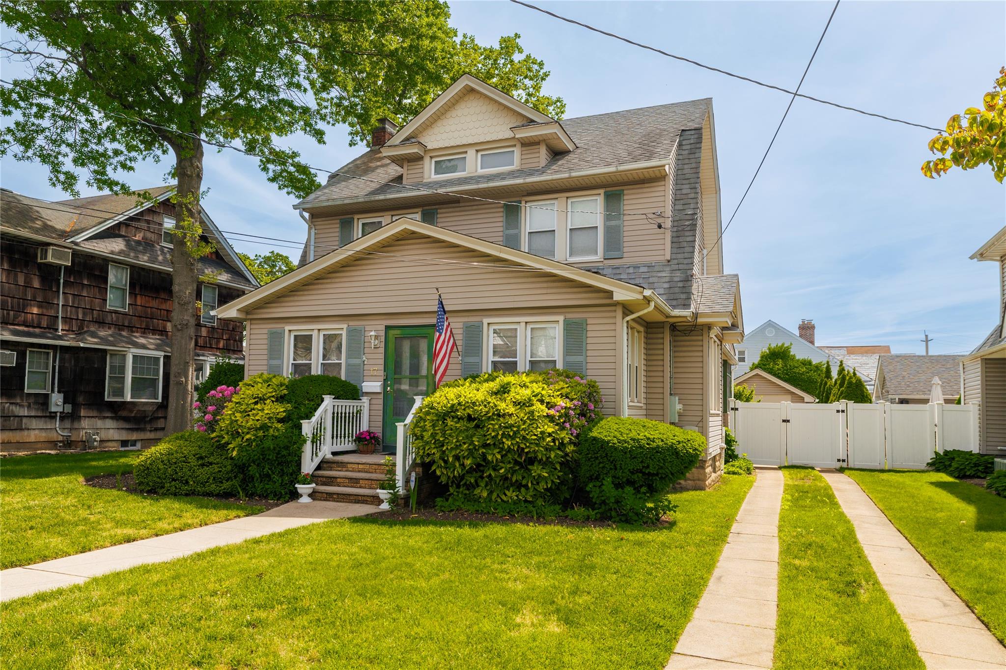 17 Denton Avenue, East Rockaway, New York image 20