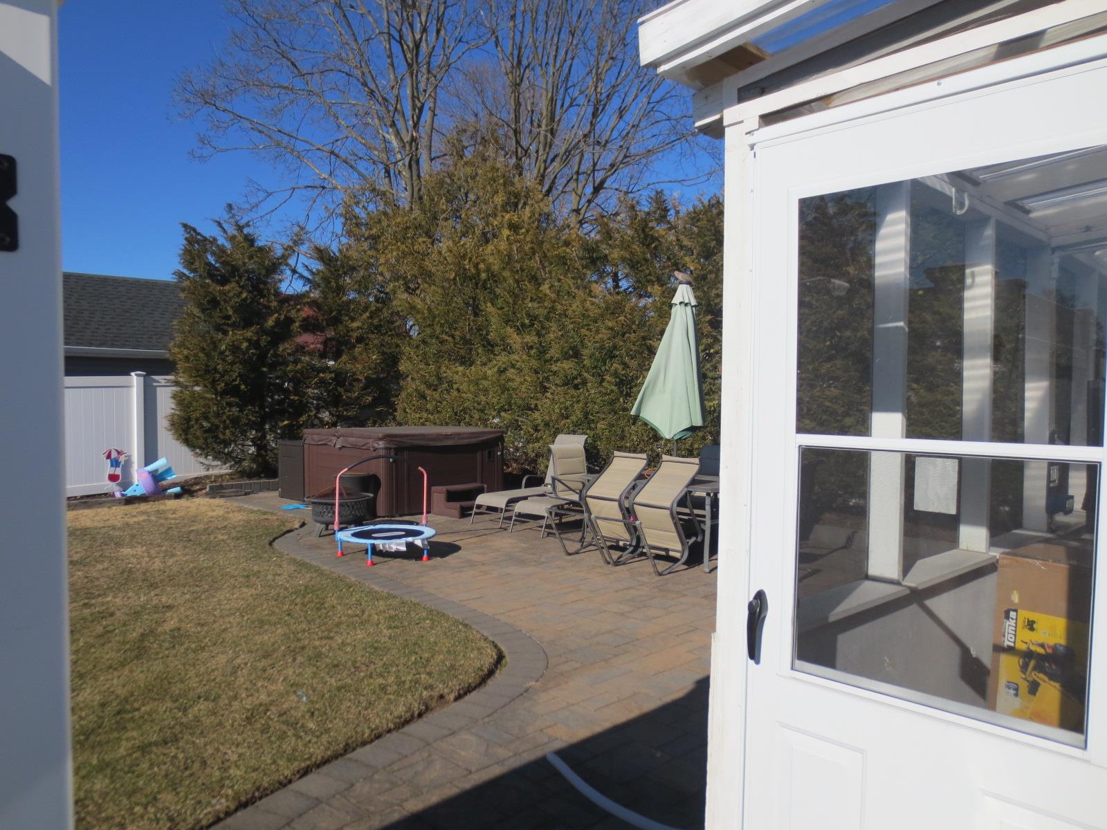 421 17th Street, West Babylon, New York image 9