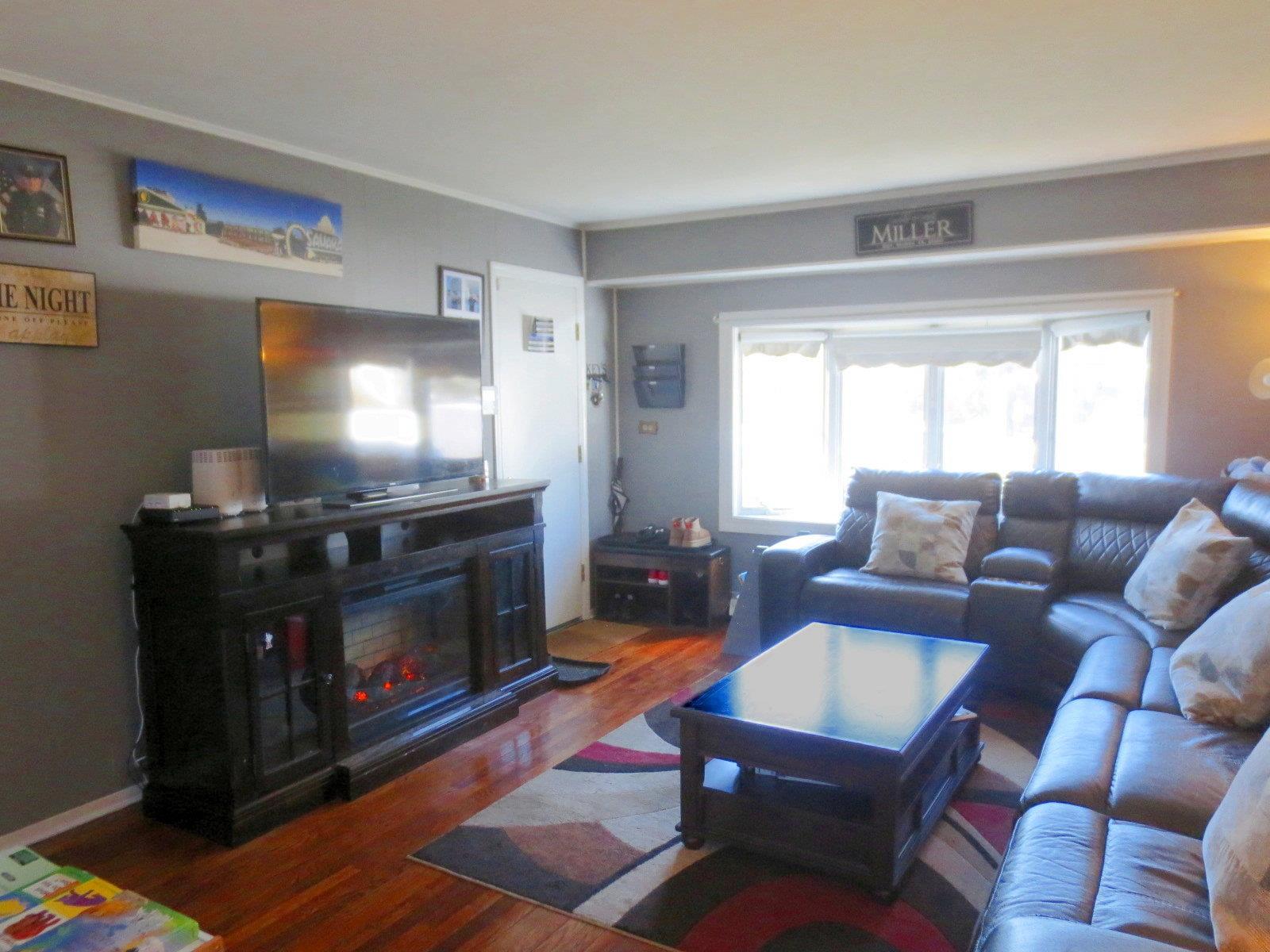 421 17th Street, West Babylon, New York image 17