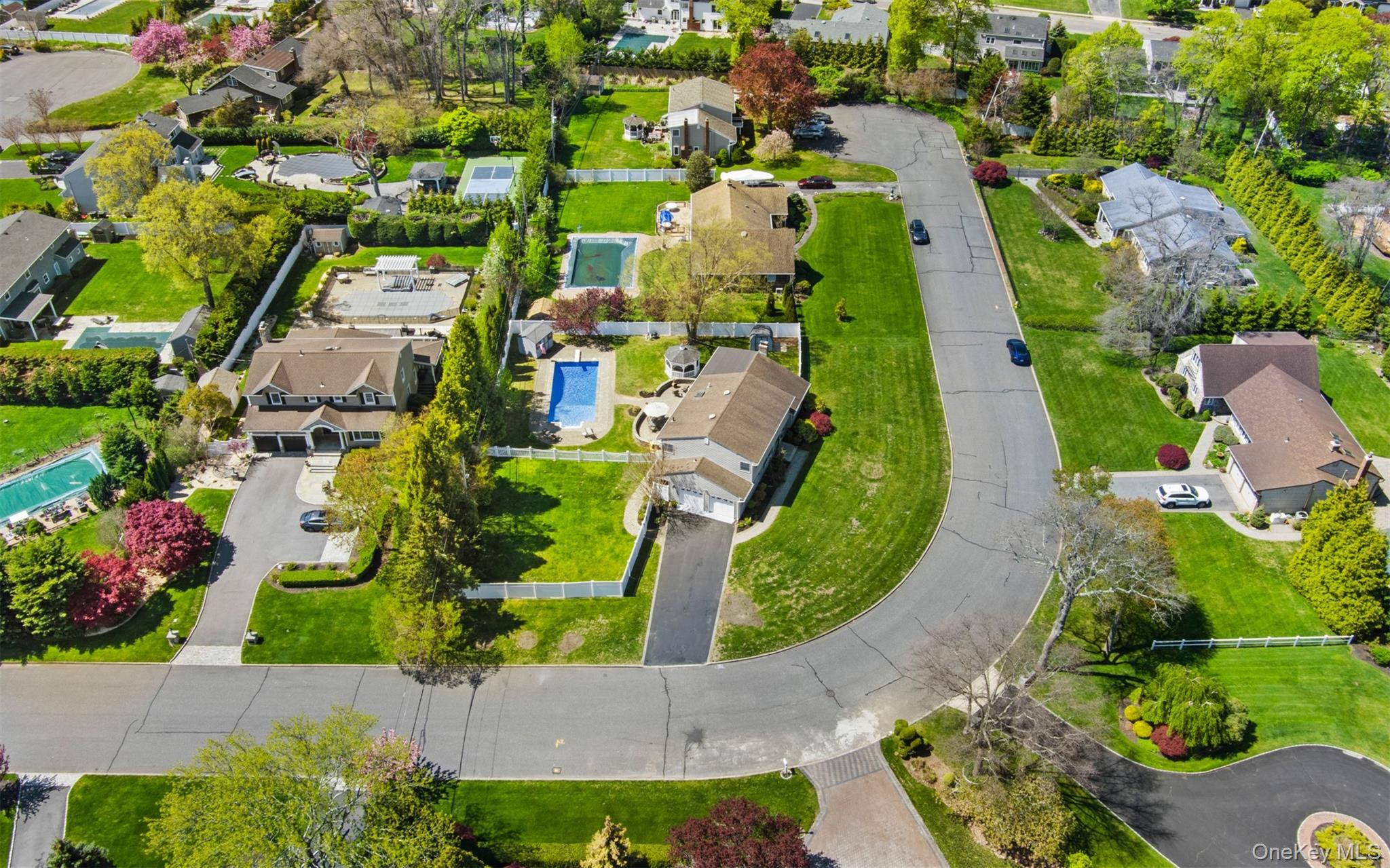 10 Carolee Court