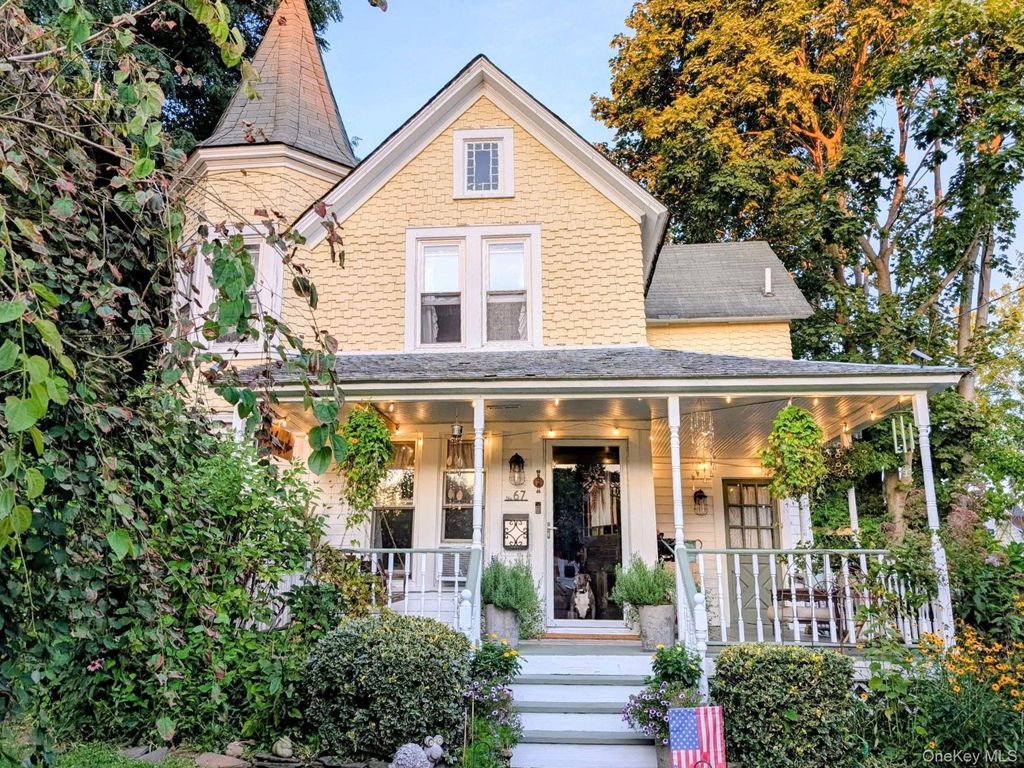 Photo of 67 Jayne Avenue, Patchogue, NY 11772 (MLS # 963660)