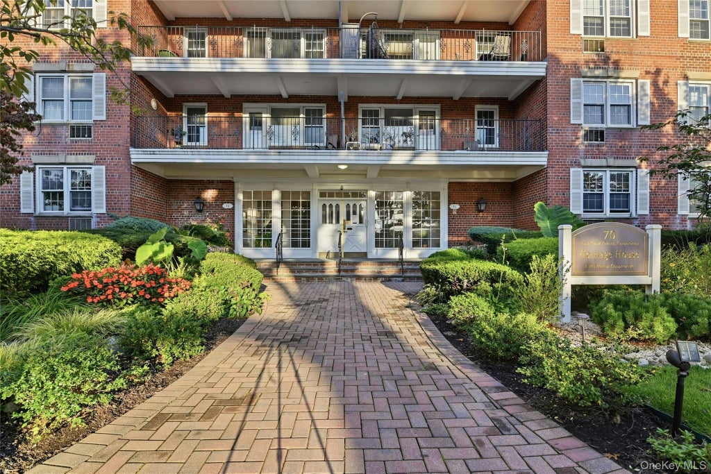 Photo of 70 N Grove Street #3K, Freeport, NY 11520 (MLS # 1063352)